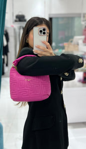 SS/24 - Regular Hobo Bag Ecopelle Matelasse' Monogram Galvanica Oro Fucsia GAËLLE PARIS - Outlet